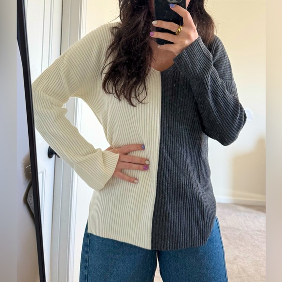 Abercrombie & Fitch Sweaters - Abercrombie & Fitch Soft A&F sweater